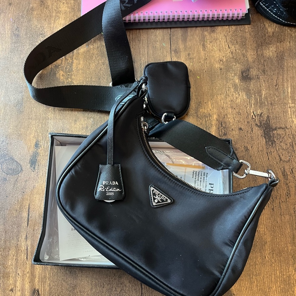 Auth. Prada Re-Edition 2005 Re-Nylon bag